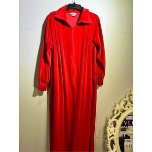 Women’s Third Generation roomy size small red velvet lounge wear dress with pock